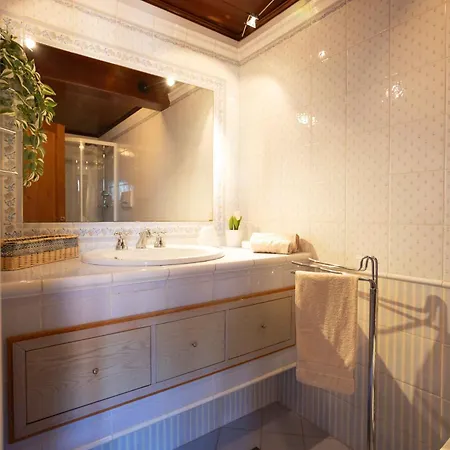 Casa Flora 아파트